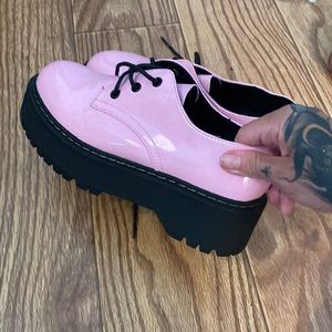 Pink and black platform Steve Madden patent leather creepers. One once!